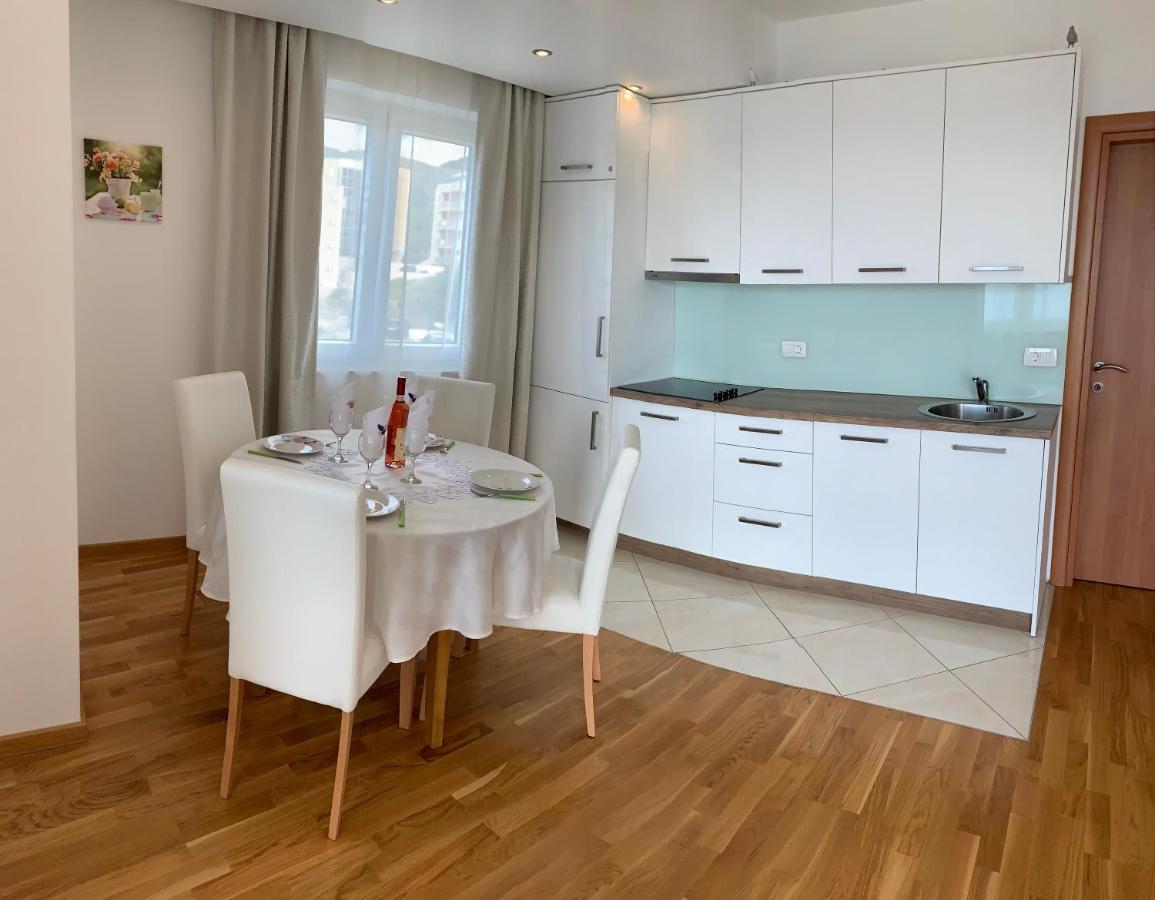 Ive Lole Ribara 38 Apartment Bečići Exterior foto
